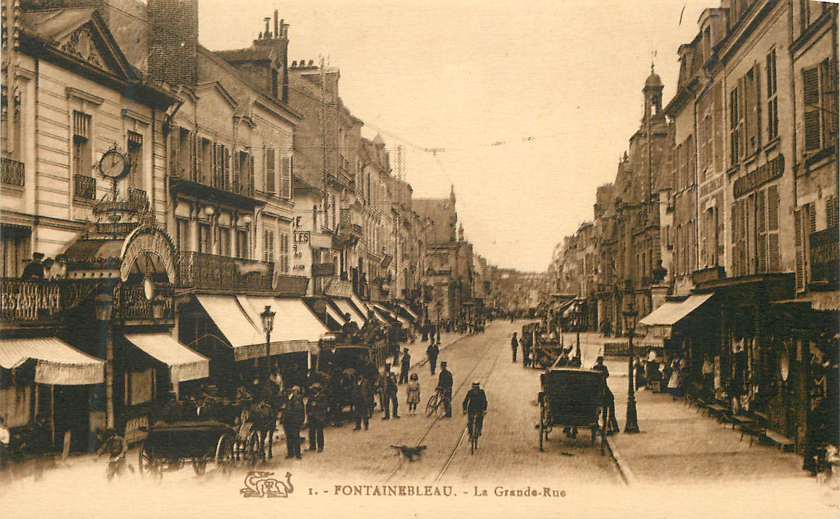 Fontainebleau — La Grande-Rue — Éditeur : Estaphach, n°1